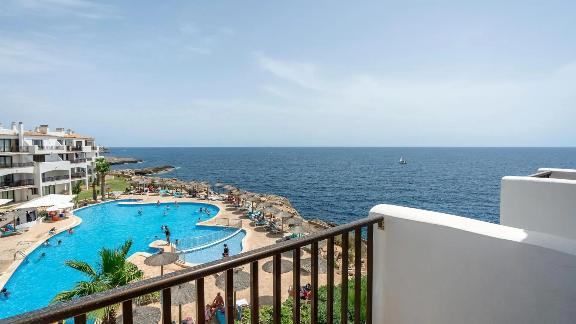 Alua Suites Las Rocas Cala d'Or  4*, Cala d'Or (Mallorca) Spain